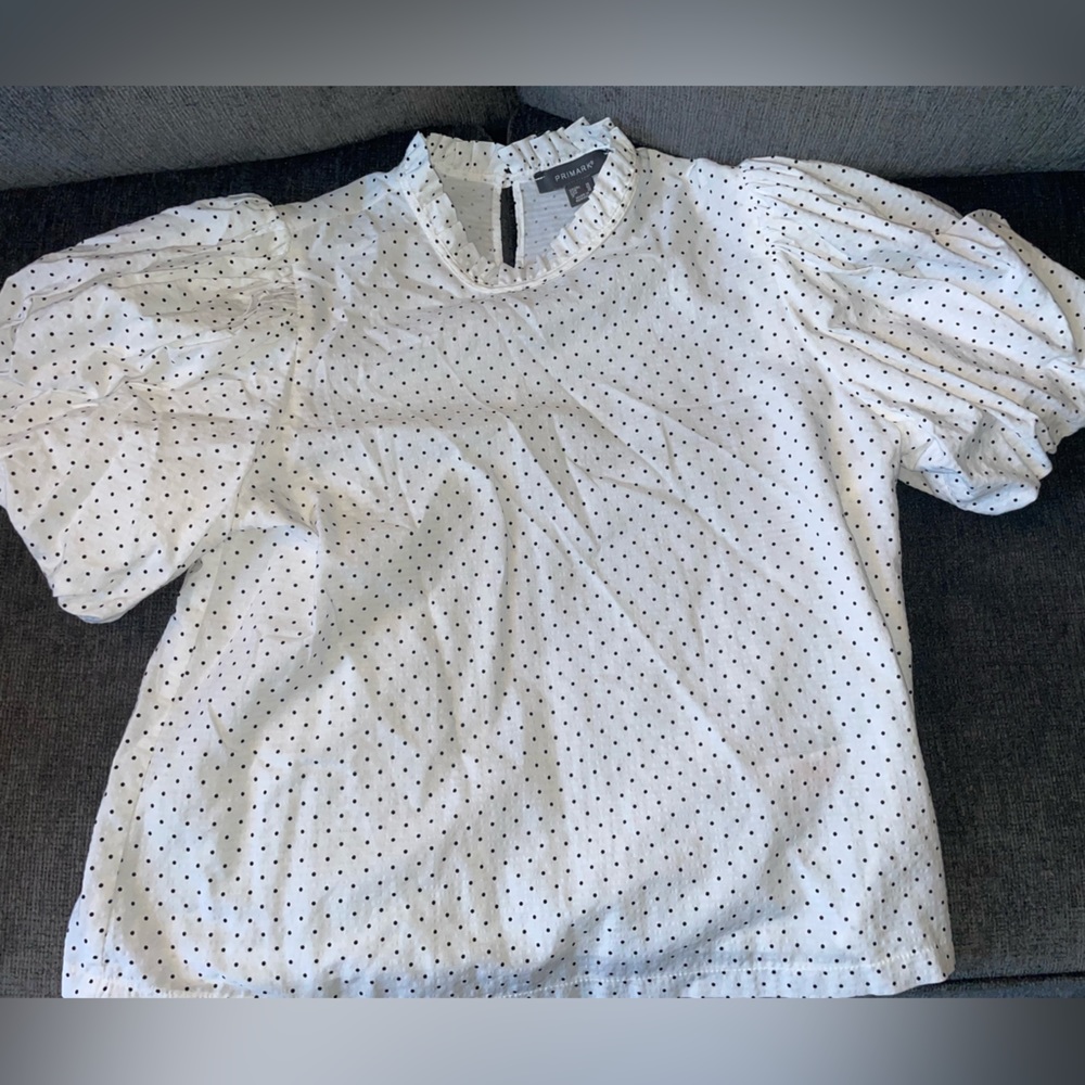 Puff sleeve , polka dot work blouse